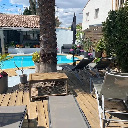 Le Médiéval Hotel 2*
