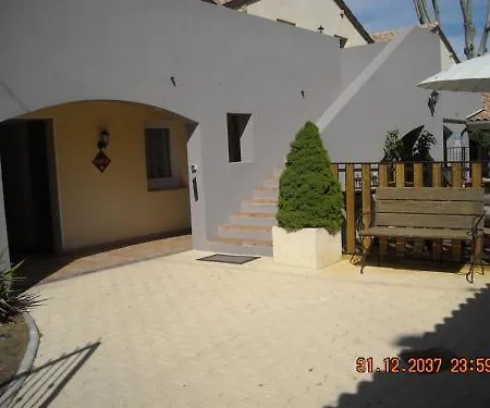 Le Médiéval Hotel Aigues-Mortes