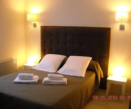 Hotel Le Medieval - Parking Inclus & Accueil Velo 2*