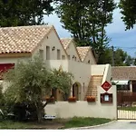 Le Medieval - Parking Inclus & Accueil Velo 2* Aigues-Mortes
