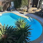 Le Medieval - Parking Inclus & Accueil Velo Hotel 2*