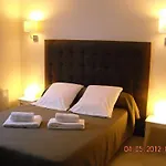 Hotel Le Medieval - Parking Inclus & Accueil Velo 2*