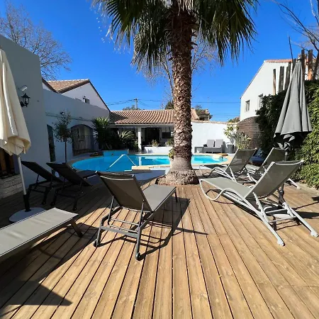 Hotel Boutique Le Medieval - Parking- Accueil Vélo 2*