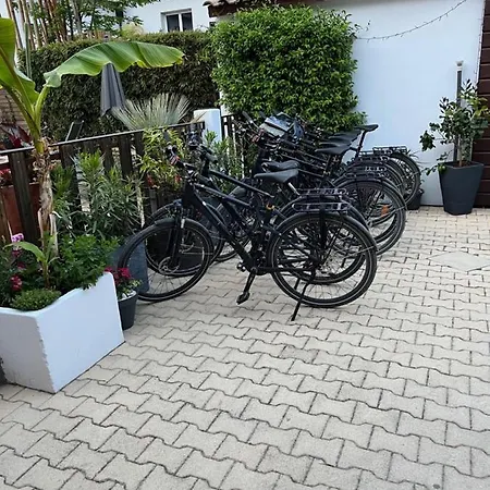 Boutique Le Medieval - Parking- Accueil Vélo 2*
