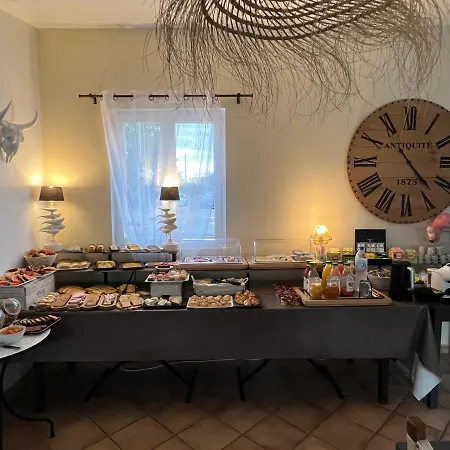 Boutique Le Medieval - Parking- Accueil Vélo 2*