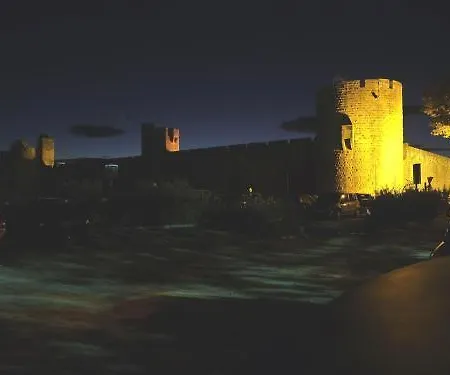 Le Medieval - Parking Inclus & Accueil Velo מלון איגוס-מורטס