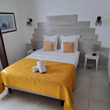 Boutique Le Medieval - Parking- Accueil Vélo 2* Aigues-Mortes