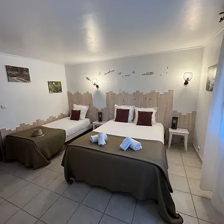 Boutique Le Medieval - Parking- Accueil Vélo Hotel 2*