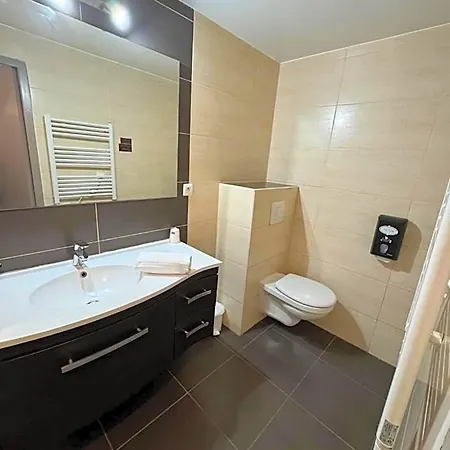 Le Medieval - Parking Inclus & Accueil Velo Hotell Aigues-Mortes