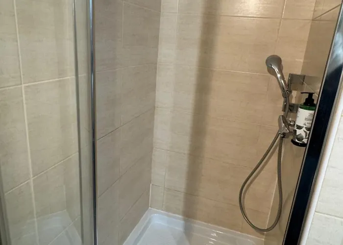 Szálloda Le Medieval - Parking Inclus & Accueil Velo 2*